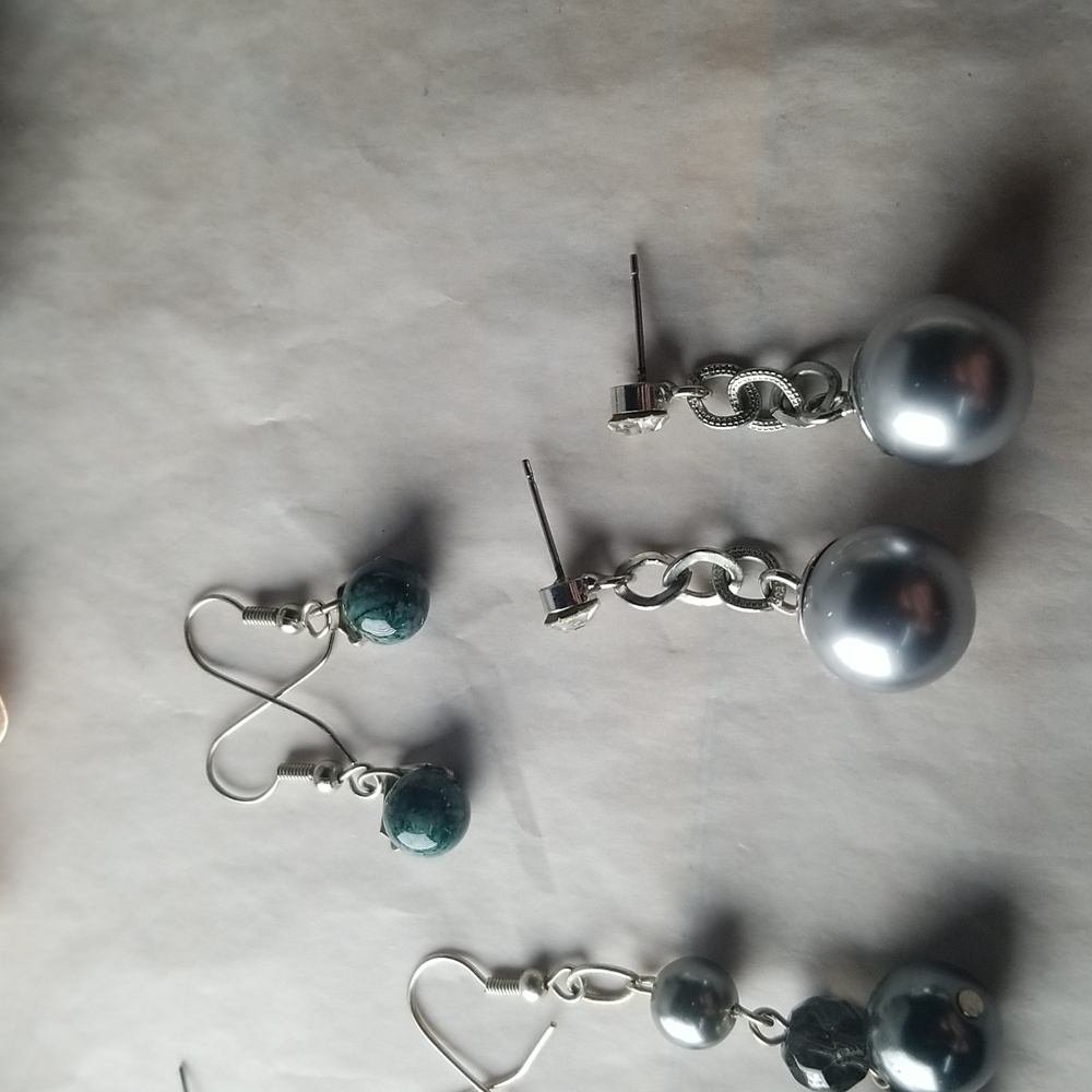 Collection Of Dangle Earrings - Picture 6 of 6